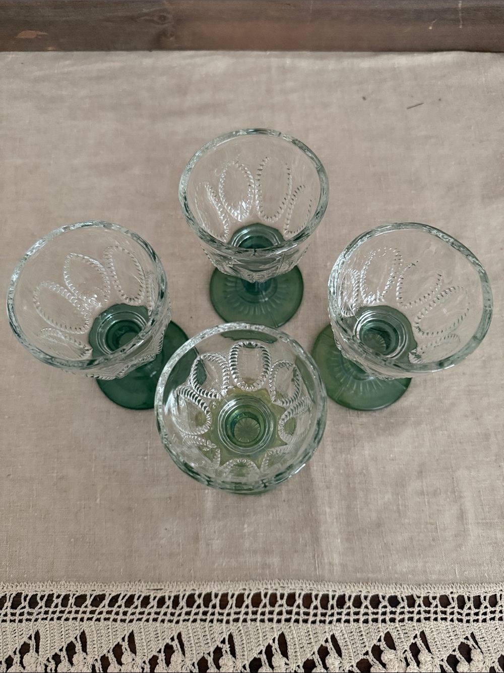 VTG | Emerald Accent Cordial Sherry Glasses-Set of 4 - Picture 5 of 8
